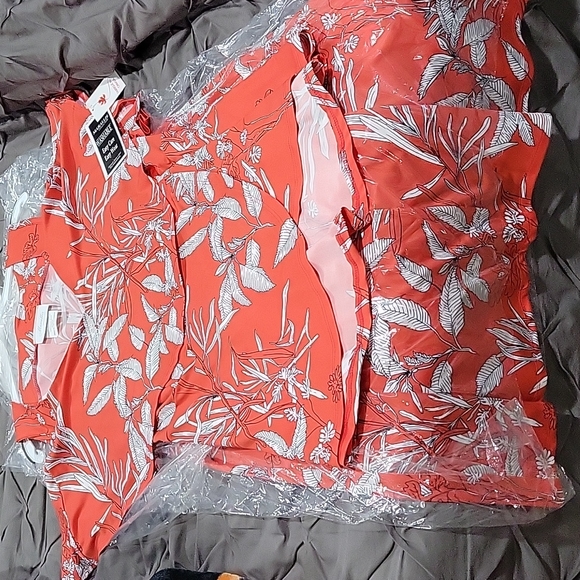 2pc top and dress Marallis Collection - Picture 5 of 7